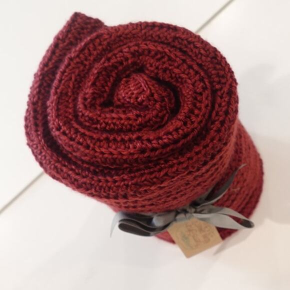 An AUTUMN GARNET HUG Crochet Baby Afghan Blanket - Picture 3 of 11